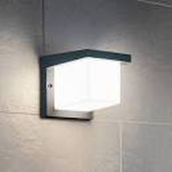 desella outdoor wall light