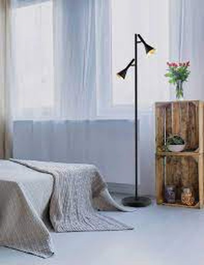 Cortaderas floor lamp