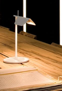 Tischleuchte Tab T Led Dim 27k Eu/Us/Gb/Sa