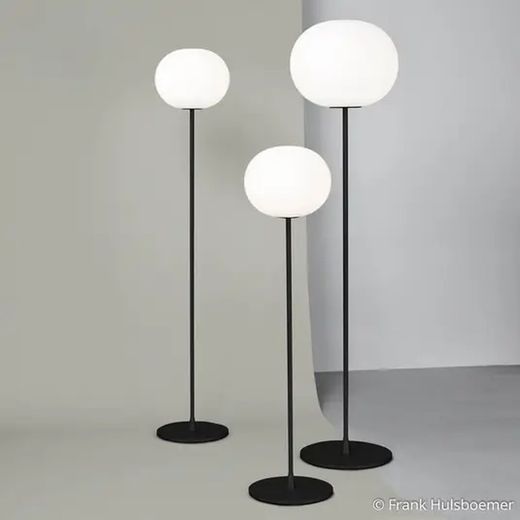 Matzwarte Glo-Ball F2 lamp