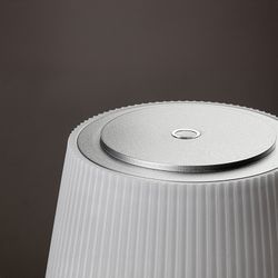 Taena 4W Battery Tabletop