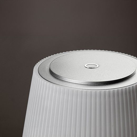 Taena 4W Battery Tabletop